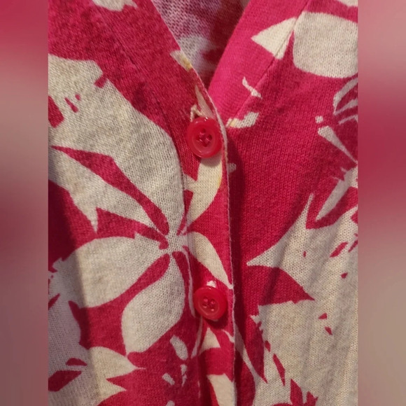 Lane Bryant Pink and White Floral 3/4 Sleeve Button Front Cardigan in Size 26/28 - Picture 5 of 13